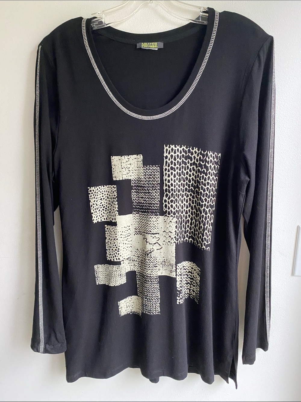 Dolcezza Black and Beige Abstract Long Sleeved Top Tunic Med
